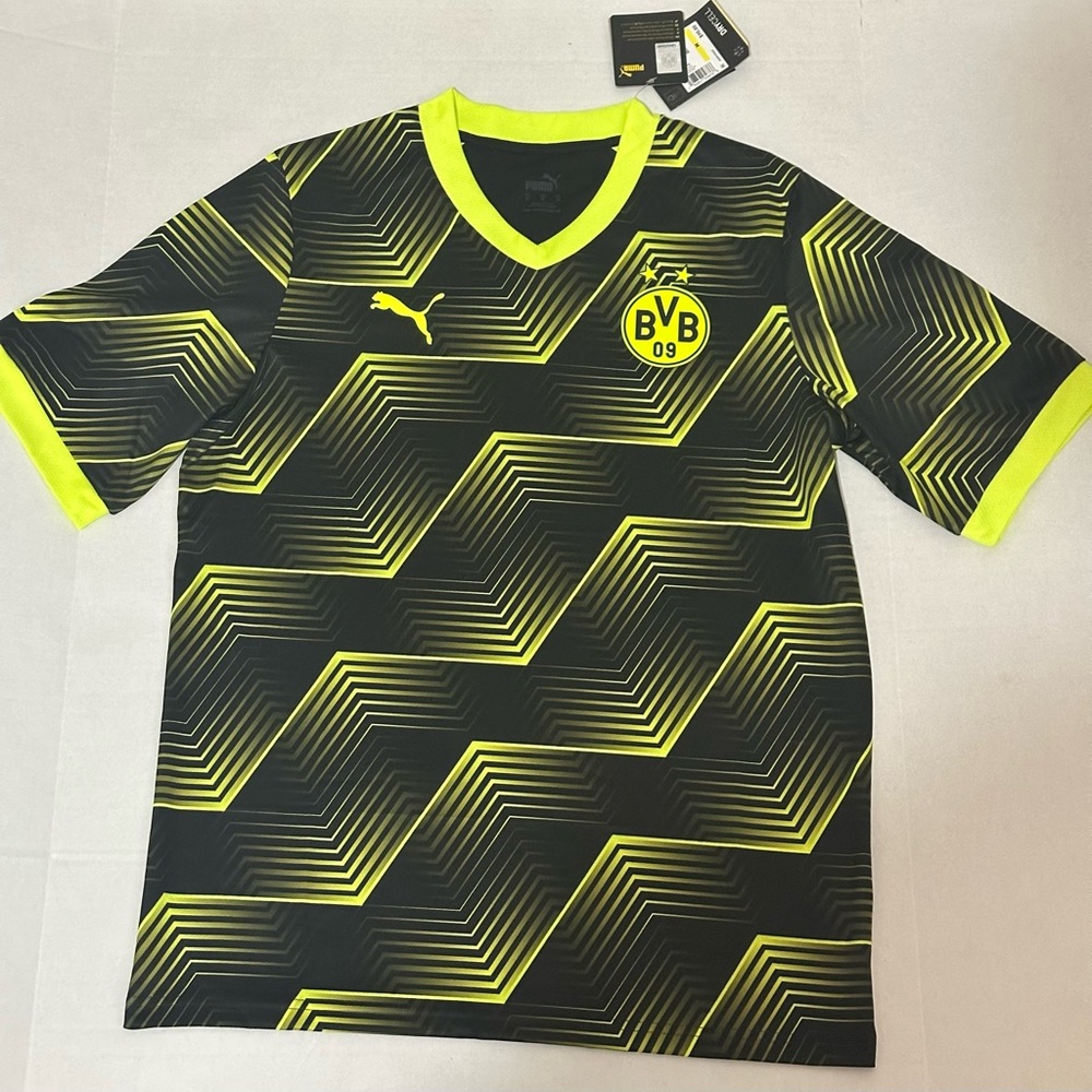 Men's Bundesliga BVB Borussia Dortmund 
Jersey New with tags medium